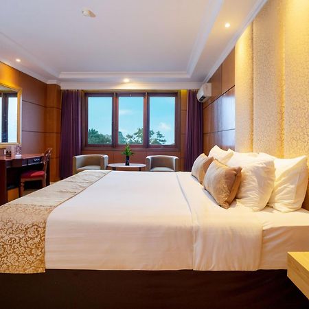 סמרינדה Hotel Bumi Senyiur מראה חיצוני תמונה
